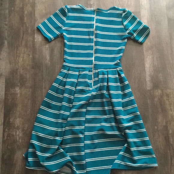 🥰 Lularoe Amelia Dress - Picture 3 of 3